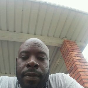 Meet your Posher, Derrick